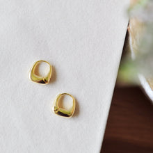 Sloane Boxy Hoops