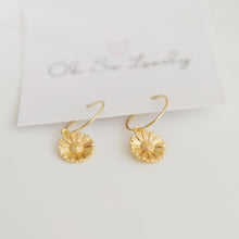 Cecilia Daisy Hoop Earrings