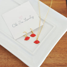Red Lips Necklace