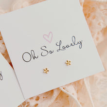 Dana Tiny Flower Stud Earrings