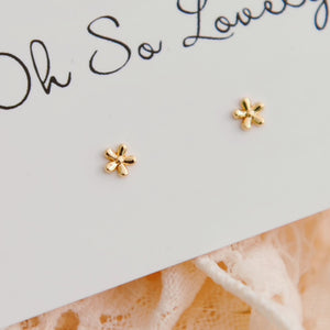 Dana Tiny Flower Stud Earrings