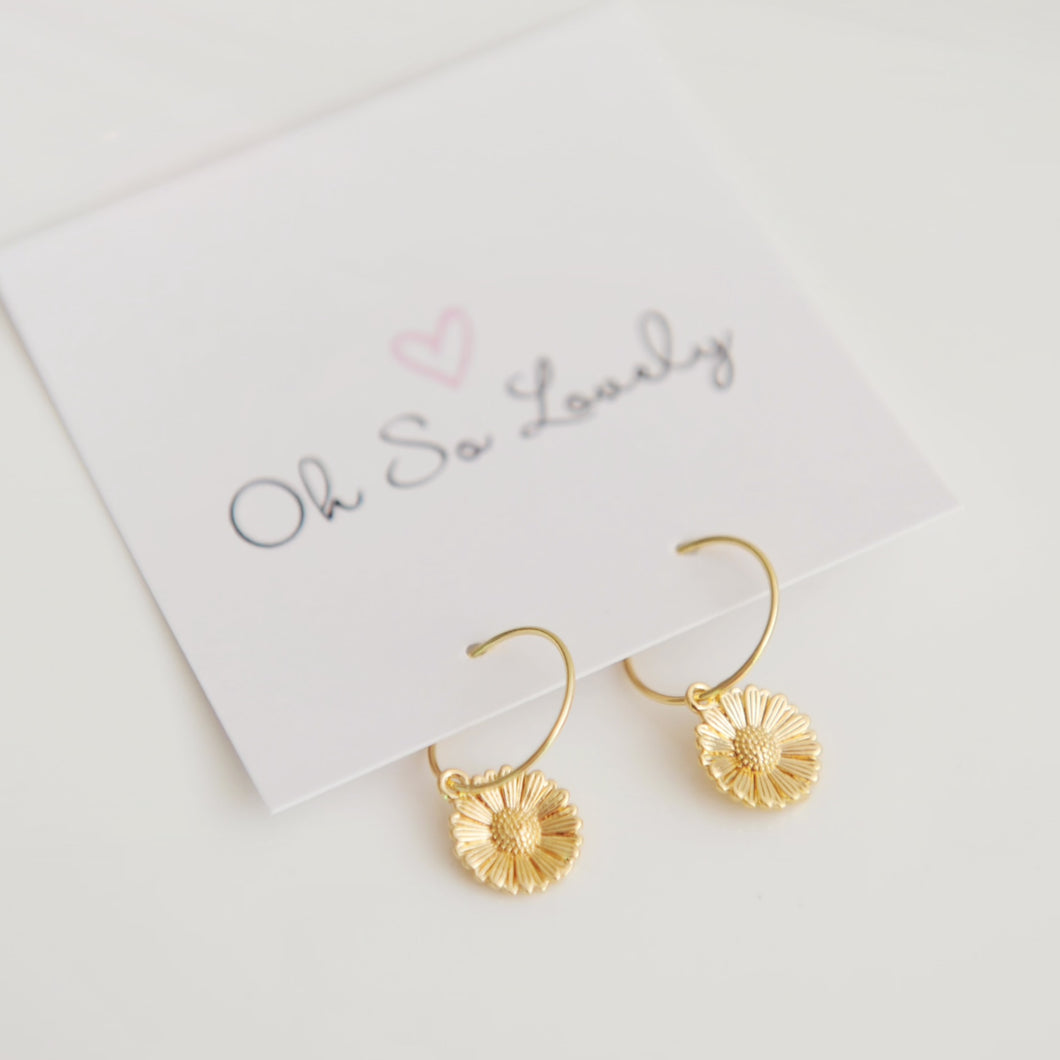 Cecilia Daisy Hoop Earrings