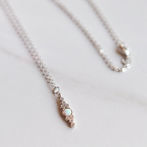 ALICIA, Vintage Opal Necklace